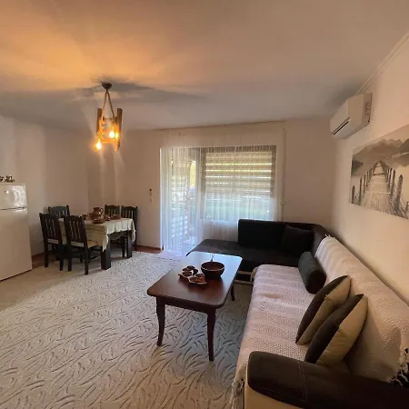 Panteli House Apartamento