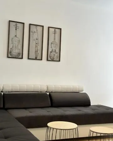 Panteli House Apartmán *